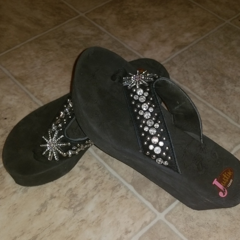 Justin flip flops